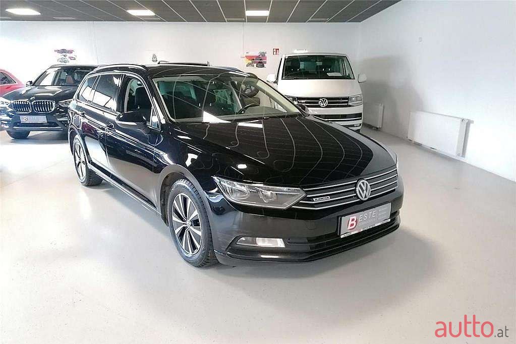 2016' Volkswagen Passat photo #2