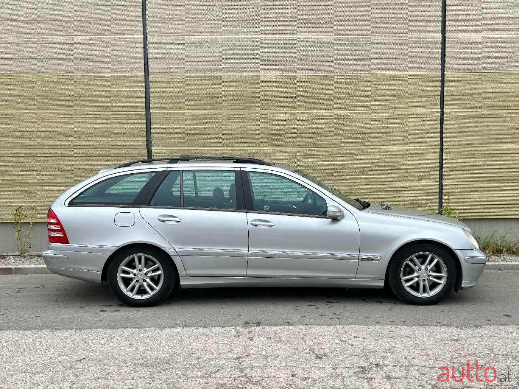 2002' Mercedes-Benz C-Klasse photo #4