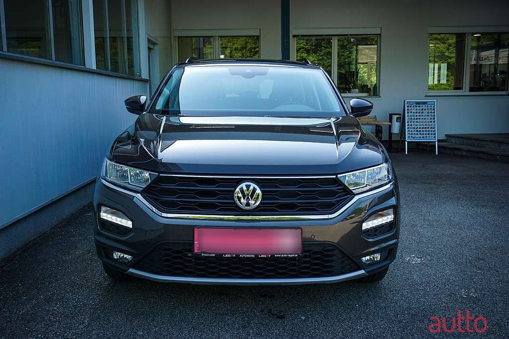 2018' Volkswagen T-Roc photo #4