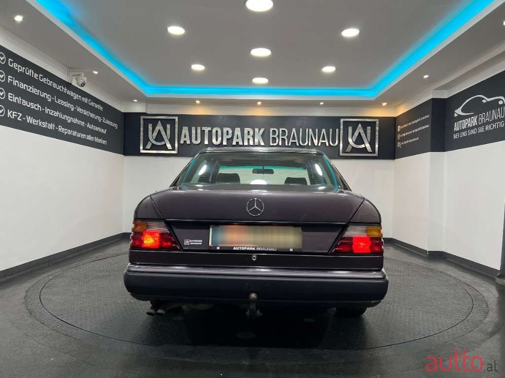 1993' Mercedes-Benz E-Klasse photo #5