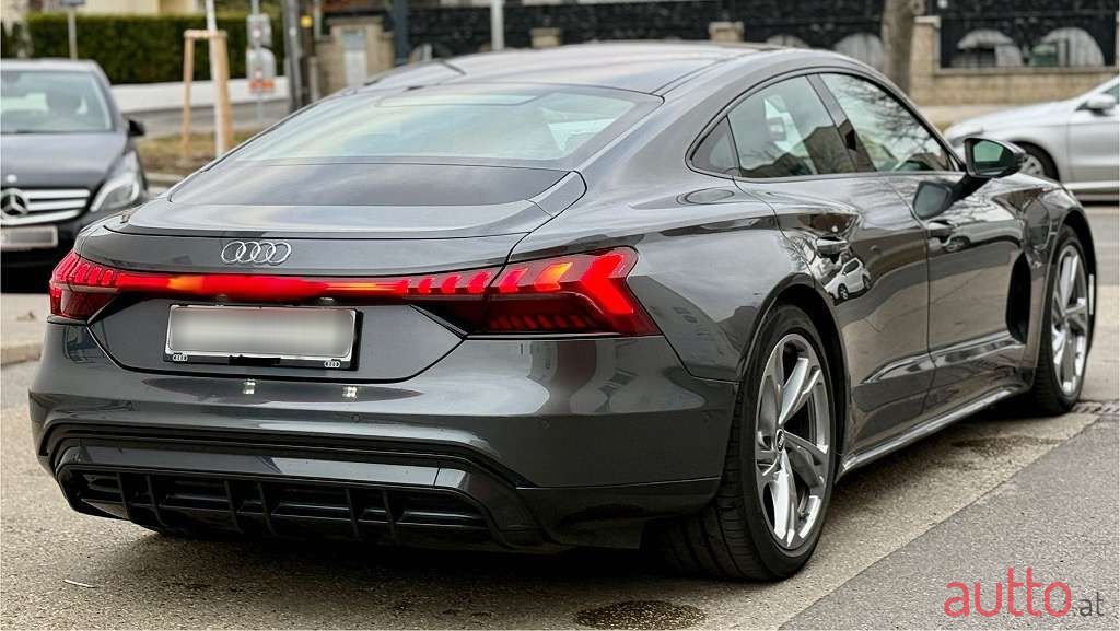2021' Audi e-tron GT photo #4