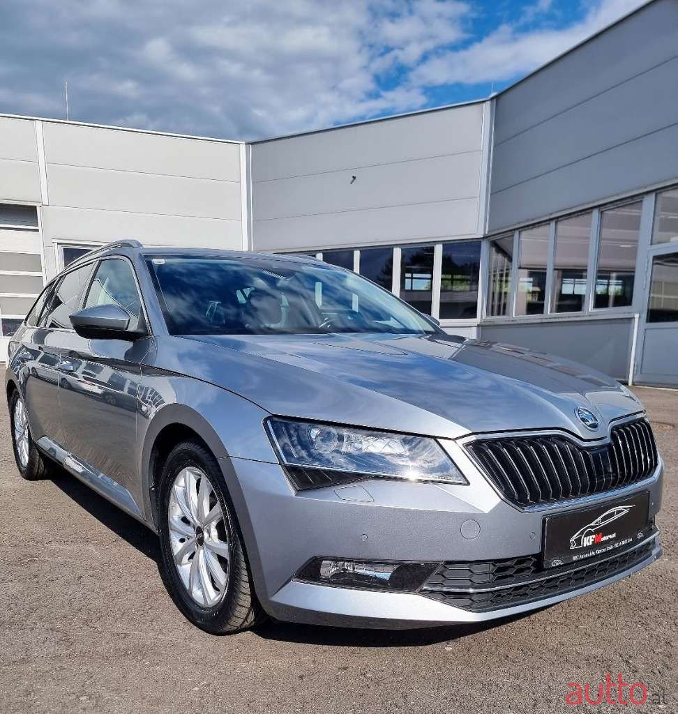 2018' Skoda Superb photo #1