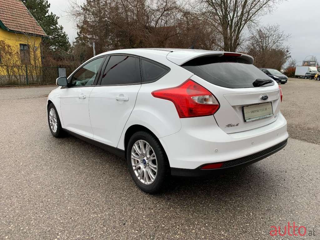 2014' Ford Focus photo #4