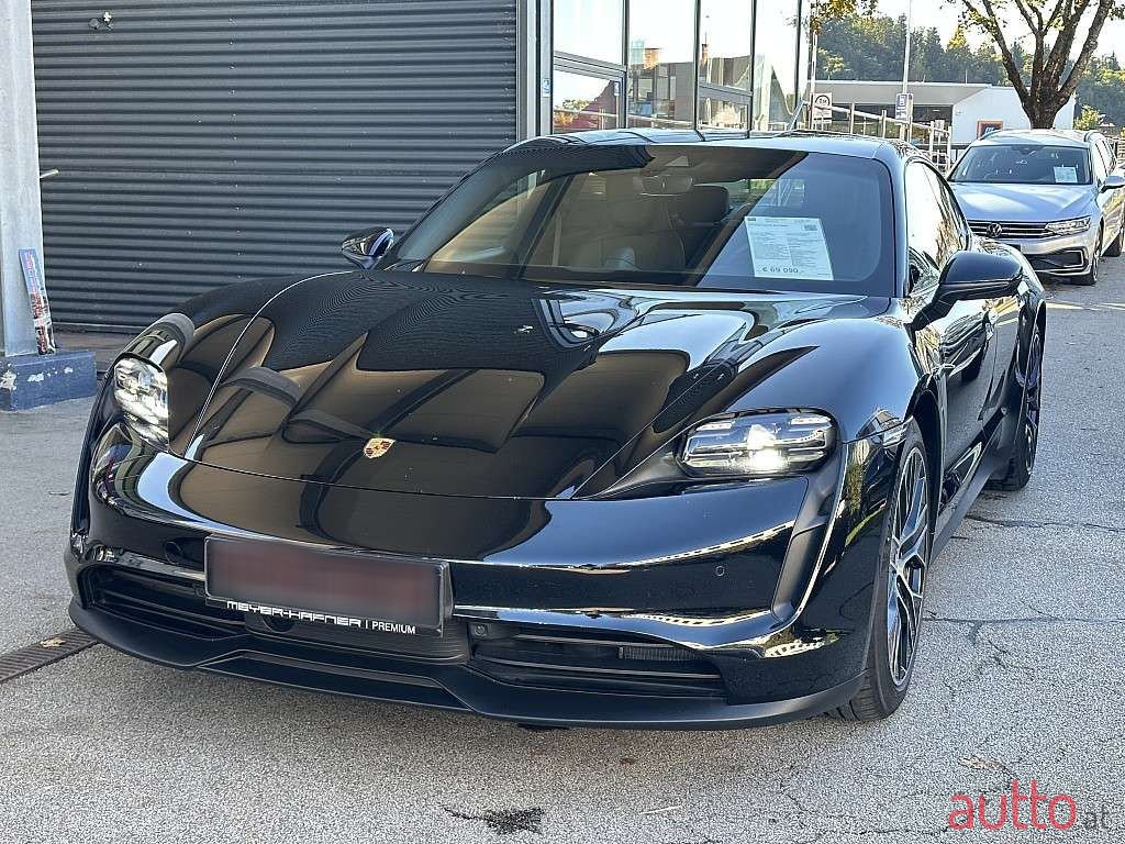 2020' Porsche Taycan photo #3