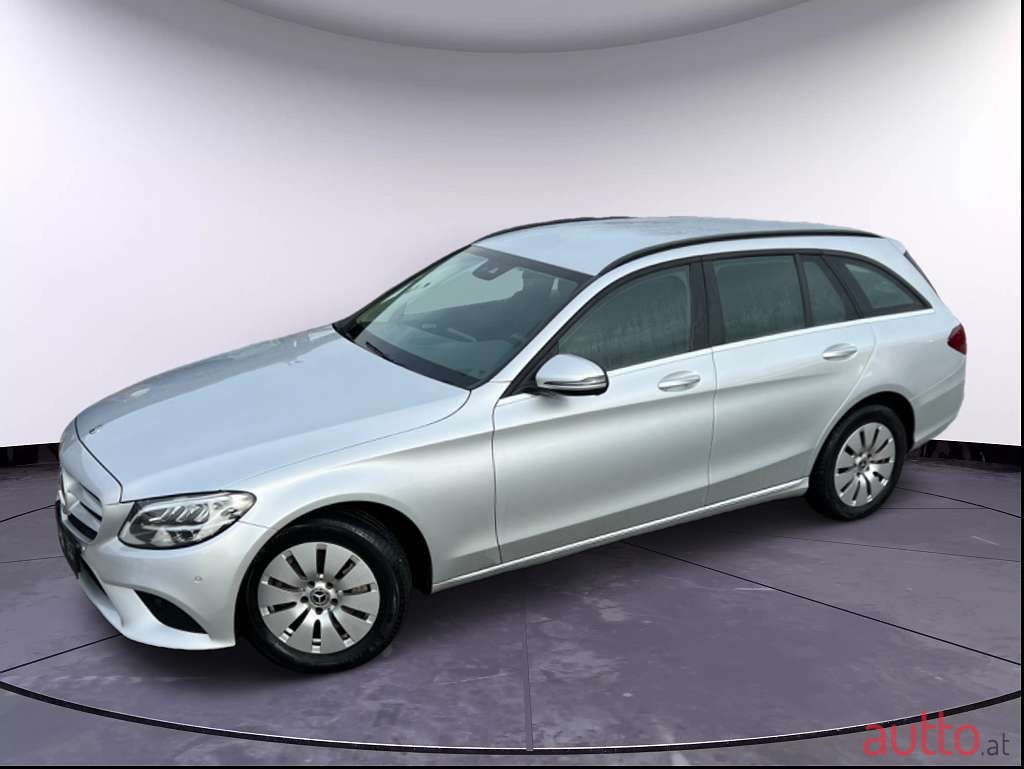 2019' Mercedes-Benz C-Klasse photo #2