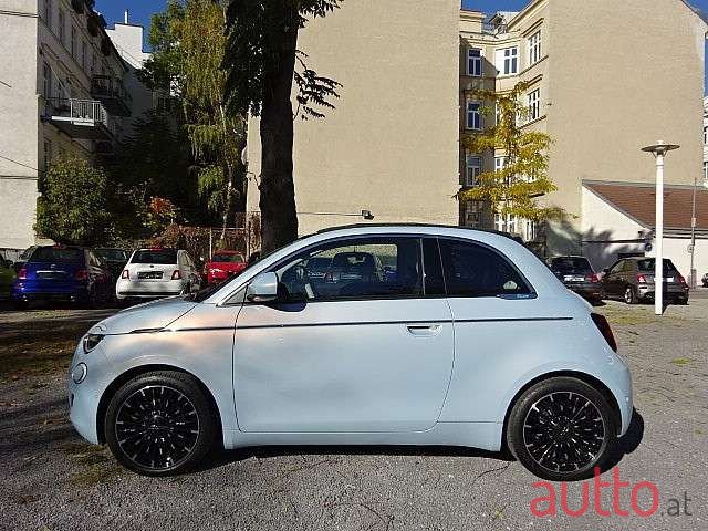 2020' Fiat 500 photo #2