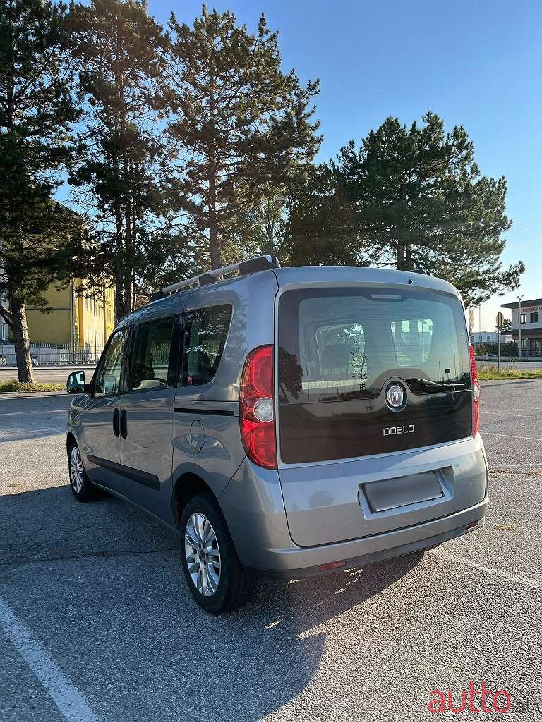 2010' Fiat Doblo photo #5