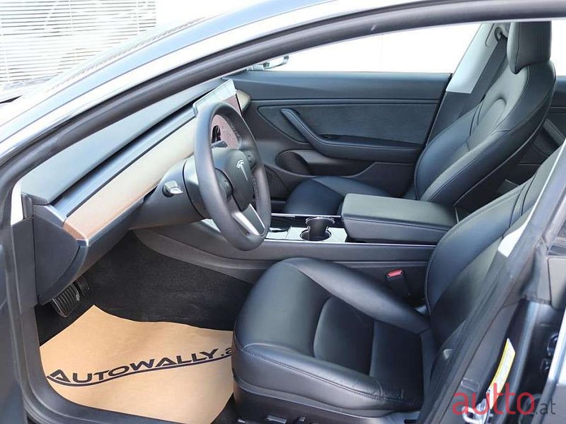 2020' Tesla Model 3 photo #4