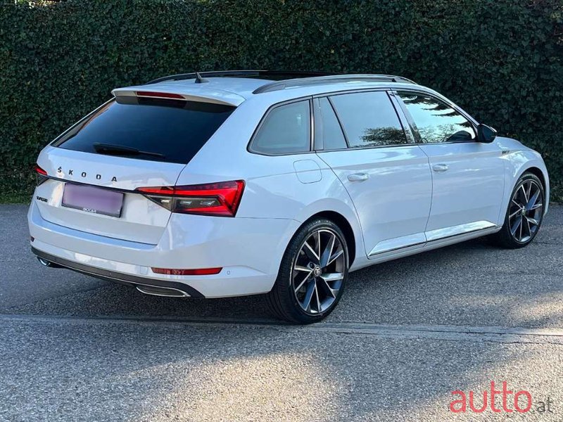 2020' Skoda Superb photo #6