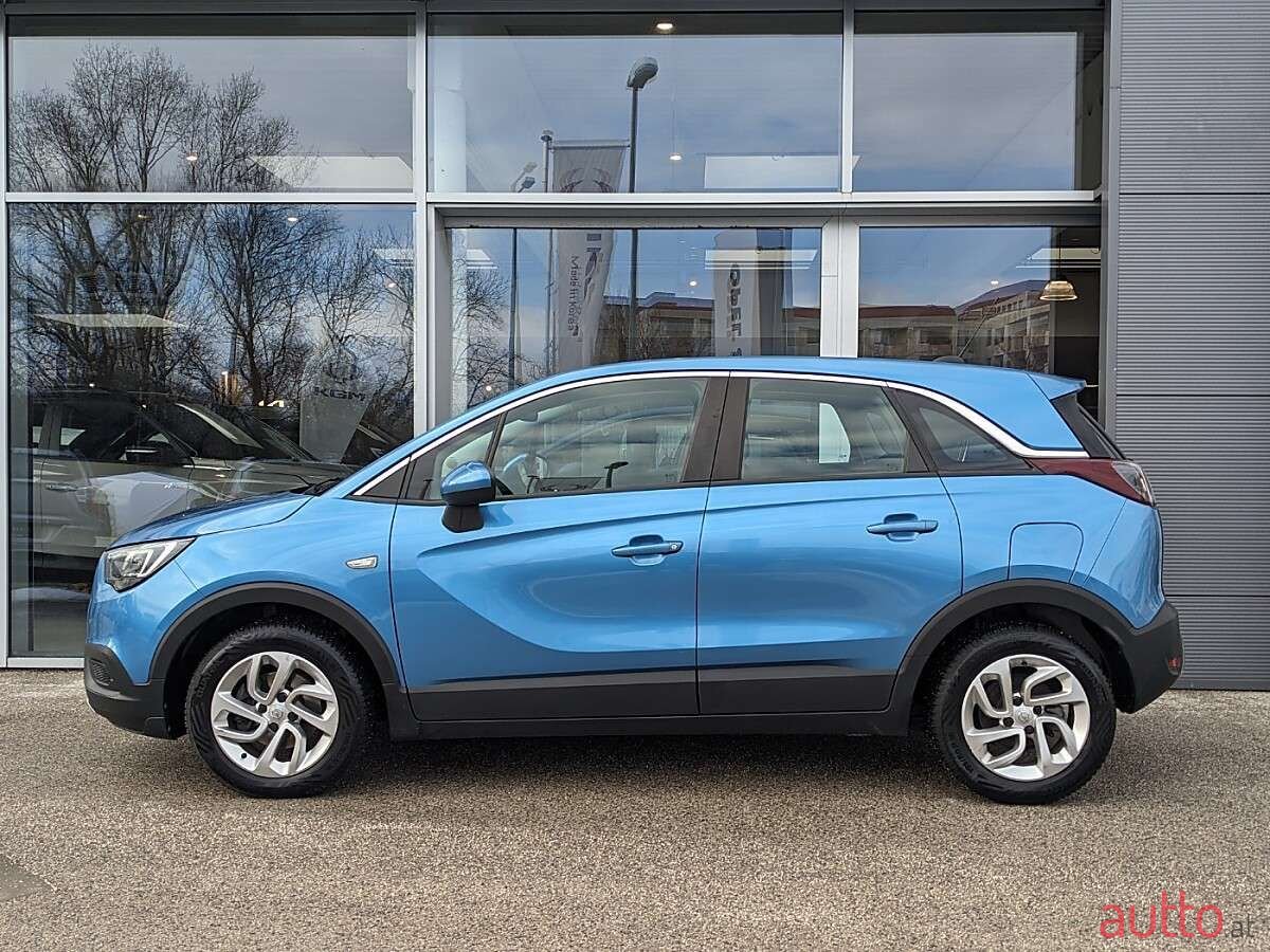 2020' Opel Crossland X photo #2