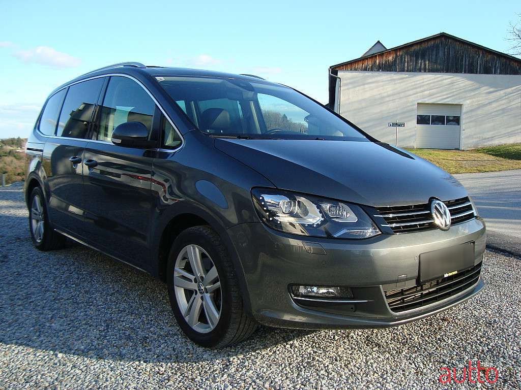 2019' Volkswagen Sharan photo #5