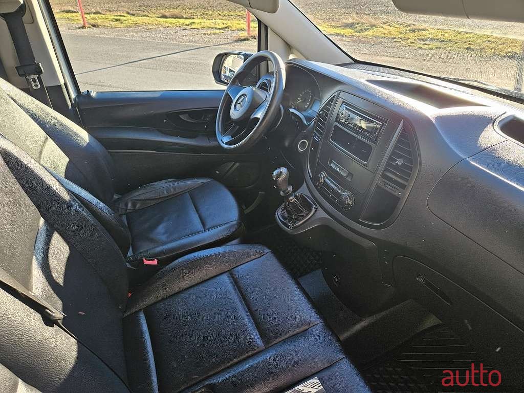 2017' Mercedes-Benz Vito photo #5