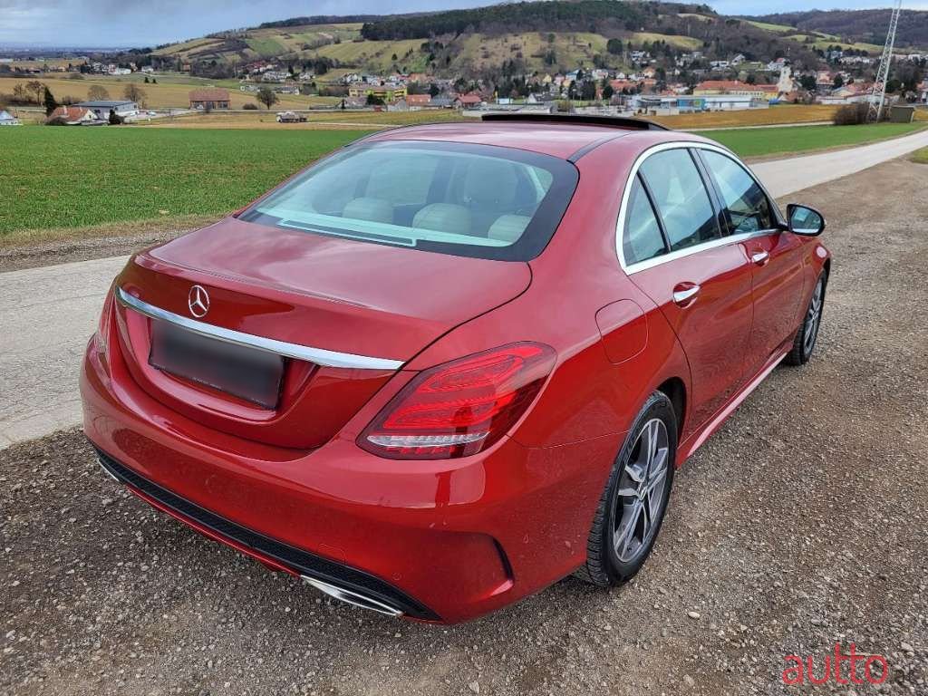 2017' Mercedes-Benz C-Klasse photo #2