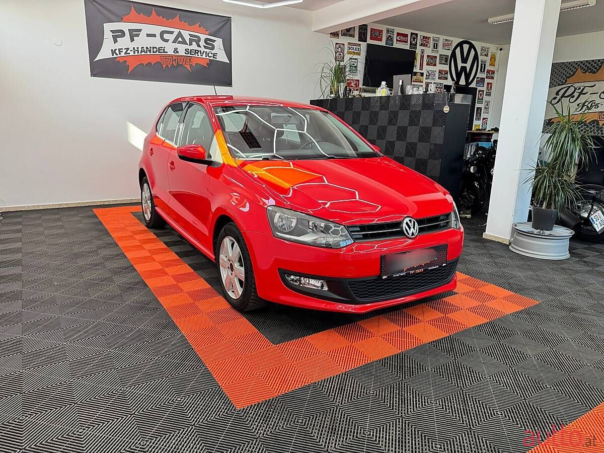 2010' Volkswagen Polo photo #3
