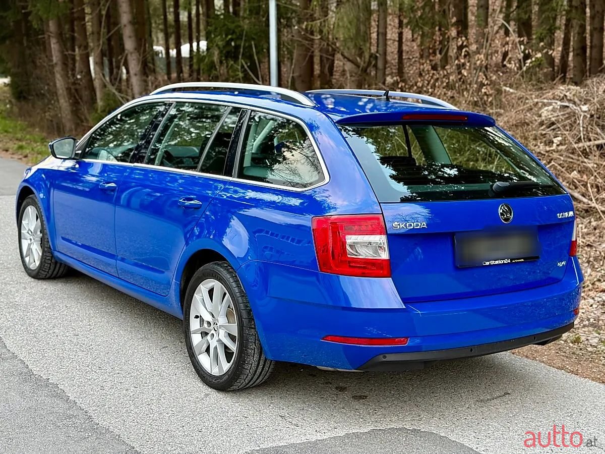 2020' Skoda Octavia photo #4