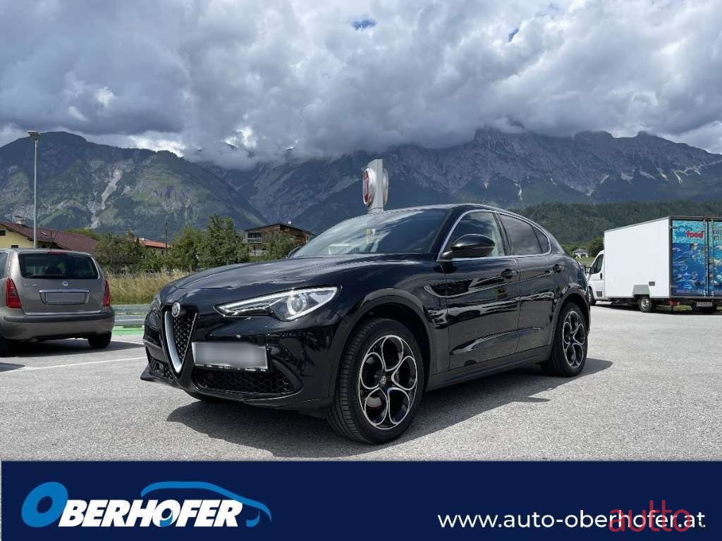 2019' Alfa Romeo Stelvio photo #1