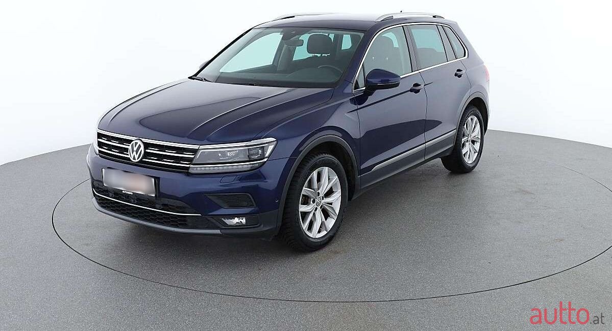 2018' Volkswagen Tiguan photo #1