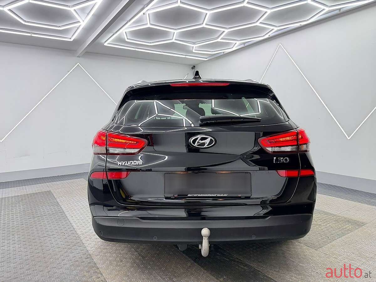 2019' Hyundai i30 photo #4