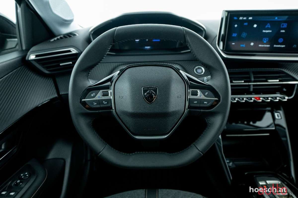 2024' Peugeot e-208 photo #6