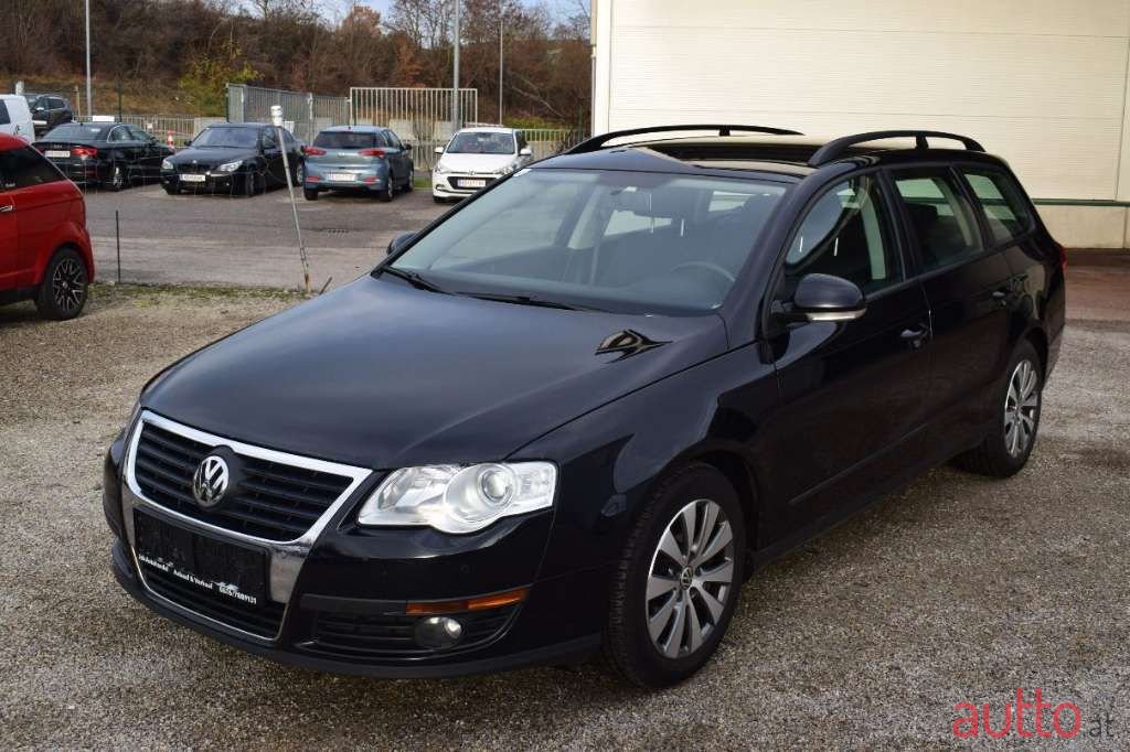 2009' Volkswagen Passat photo #1