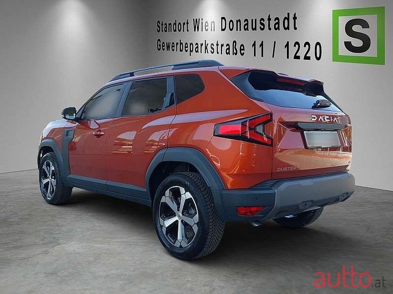 2024' Dacia Duster photo #2