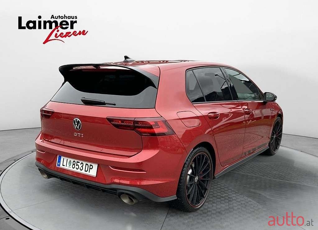 2023' Volkswagen Golf photo #4