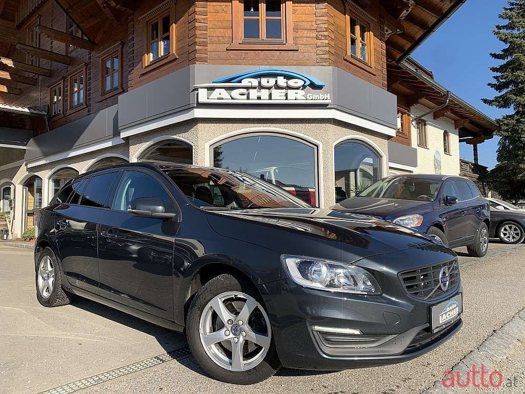 2016' Volvo V60 photo #1