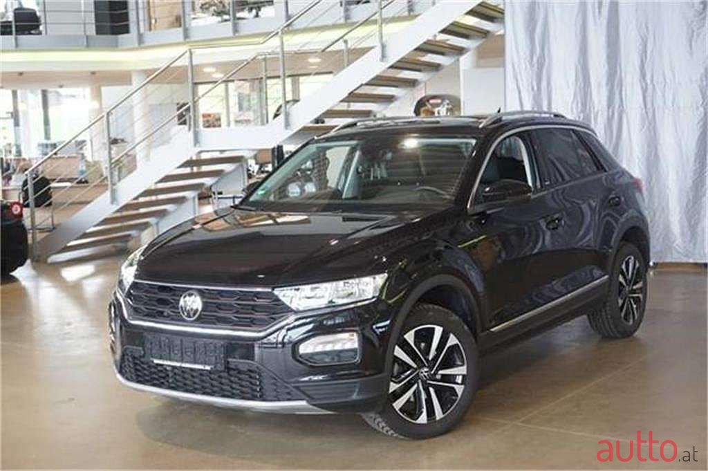 2021' Volkswagen T-Roc photo #1