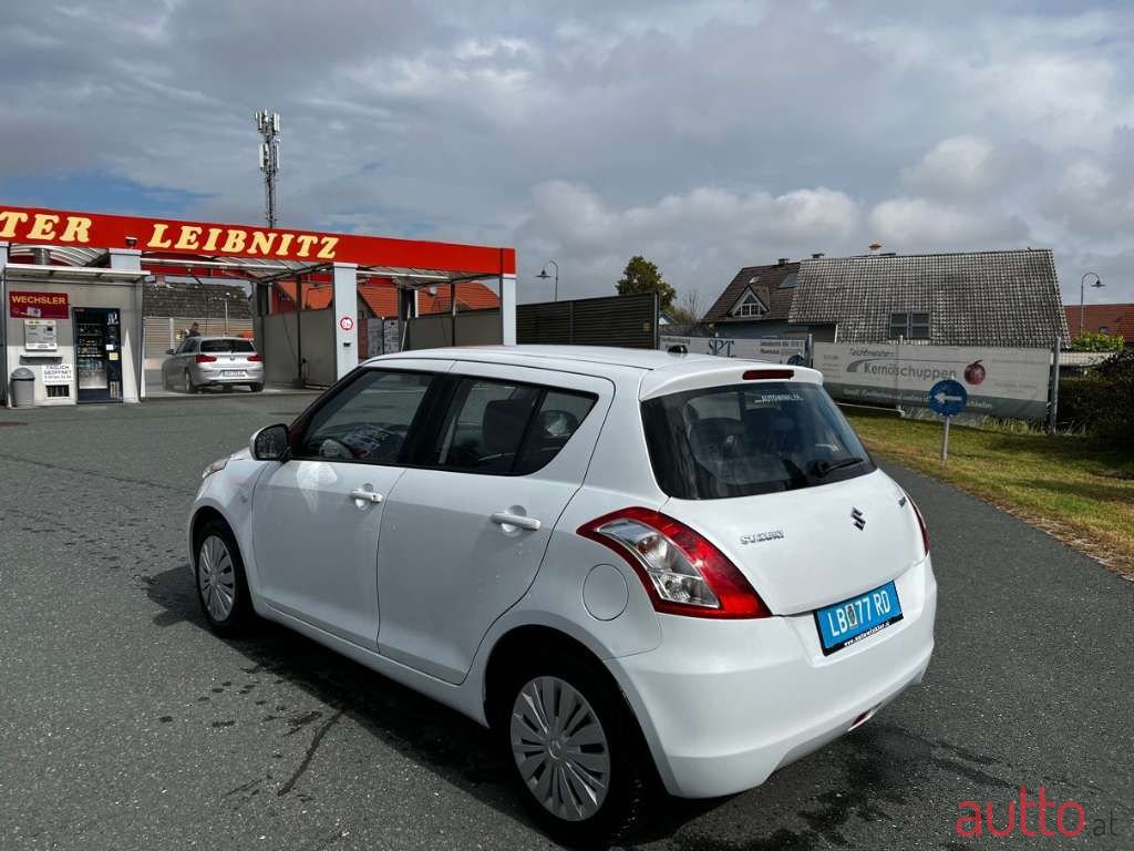 2016' Suzuki Swift photo #2