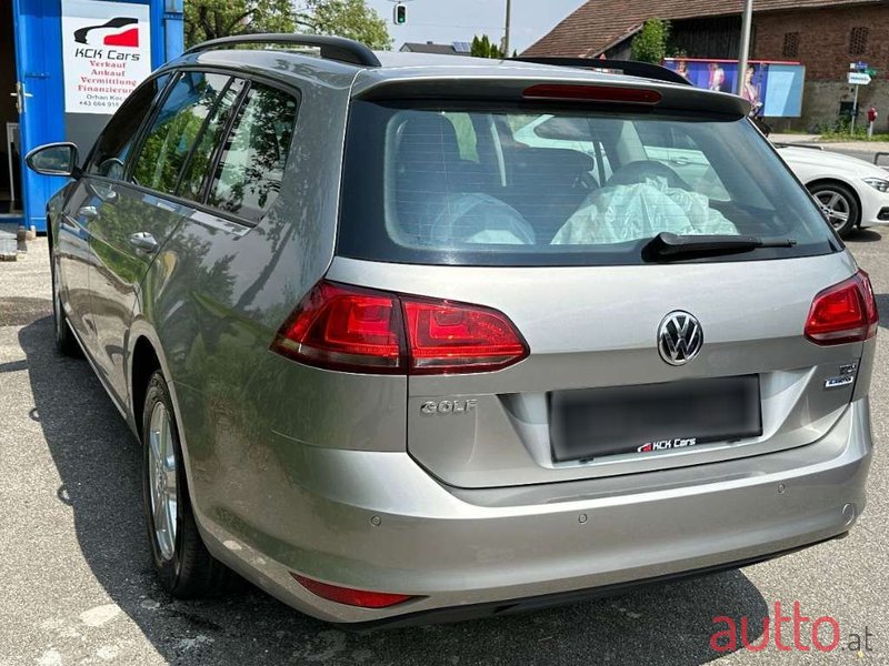 2016' Volkswagen Golf photo #6