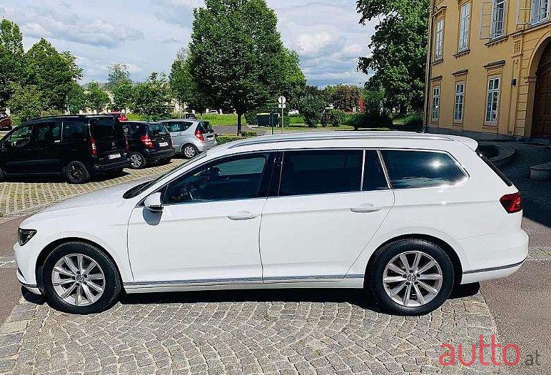 2015' Volkswagen Passat photo #1