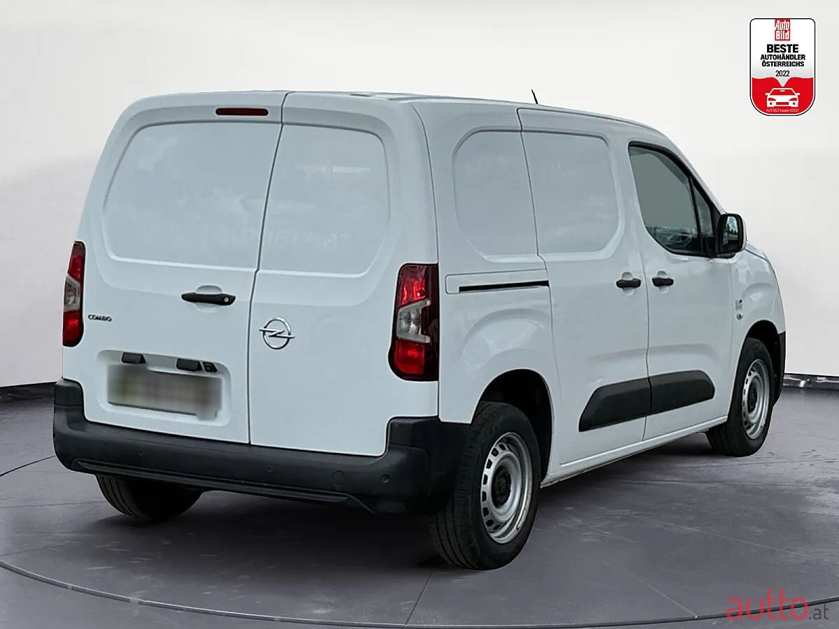2020' Opel Combo photo #5