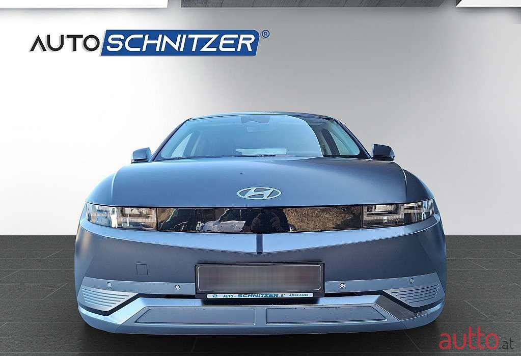 2023' Hyundai Ioniq 5 photo #2