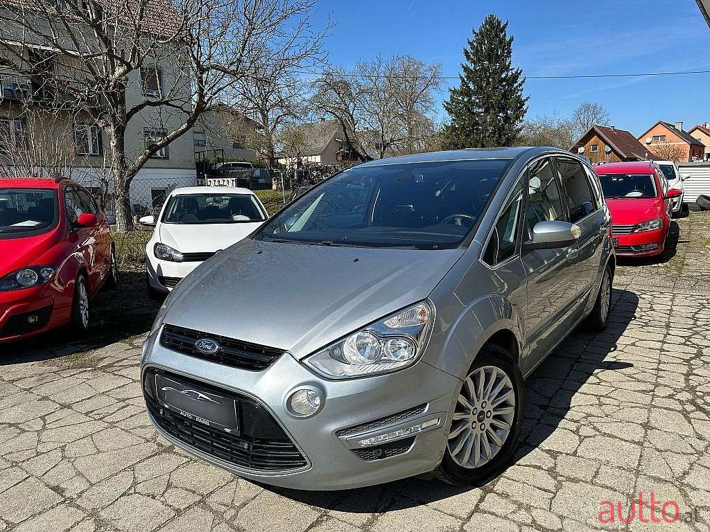 2015' Ford S-Max photo #1