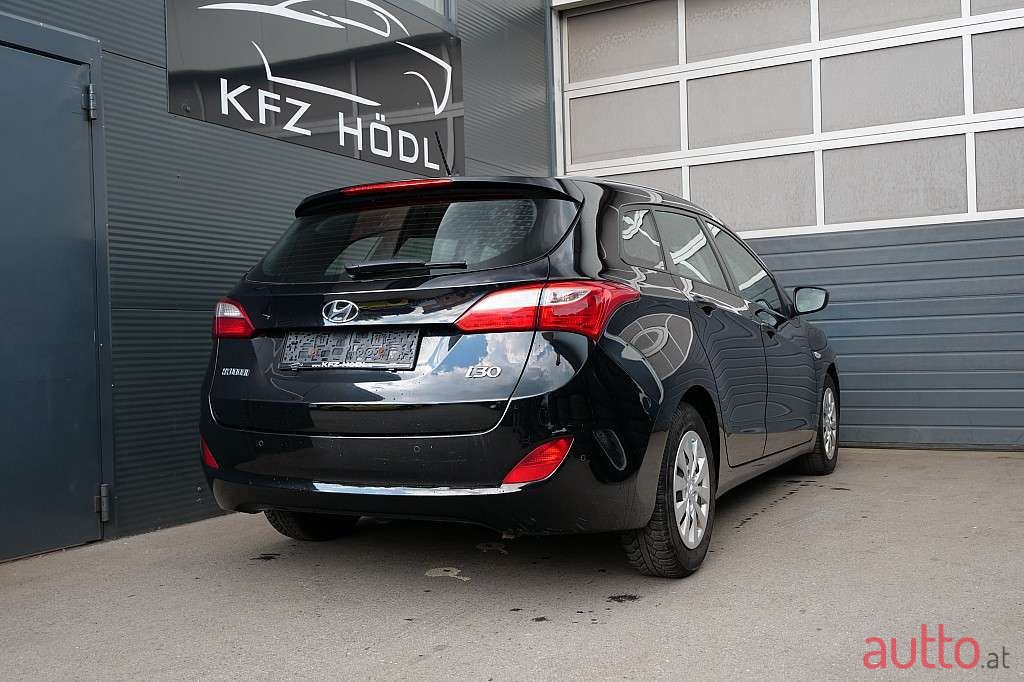 2017' Hyundai i30 photo #1