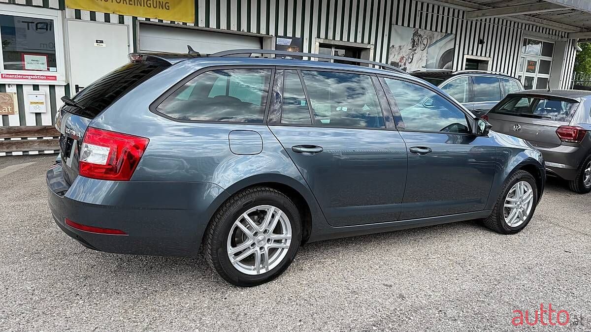 2019' Skoda Octavia photo #6