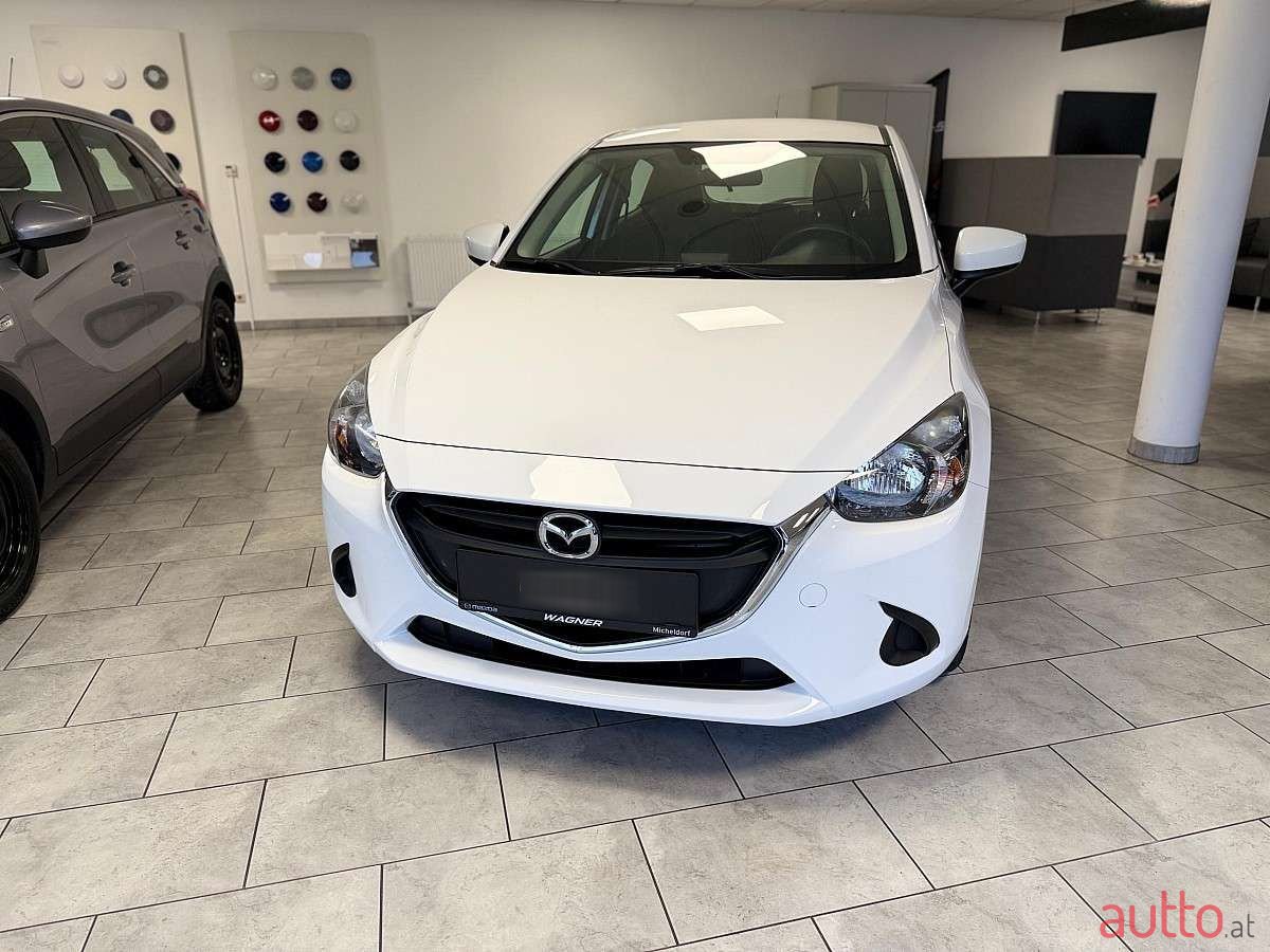 2019' Mazda Mazda2 photo #2