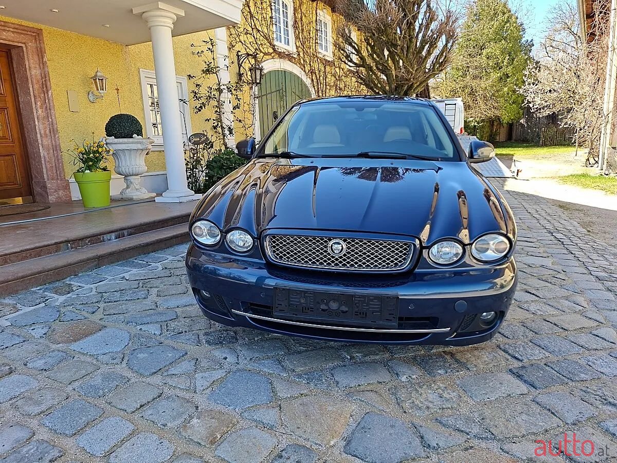 2009' Jaguar X-Type photo #4