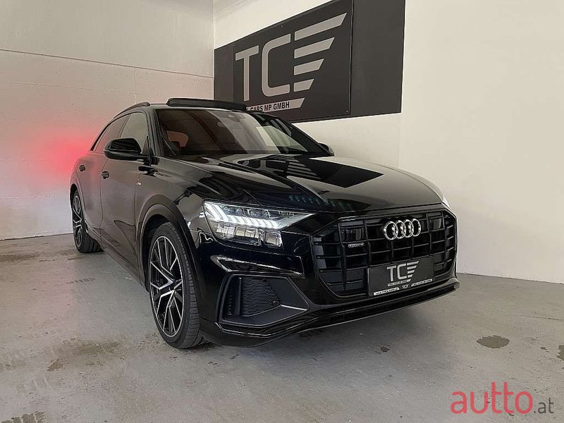 2019' Audi Q8 photo #1
