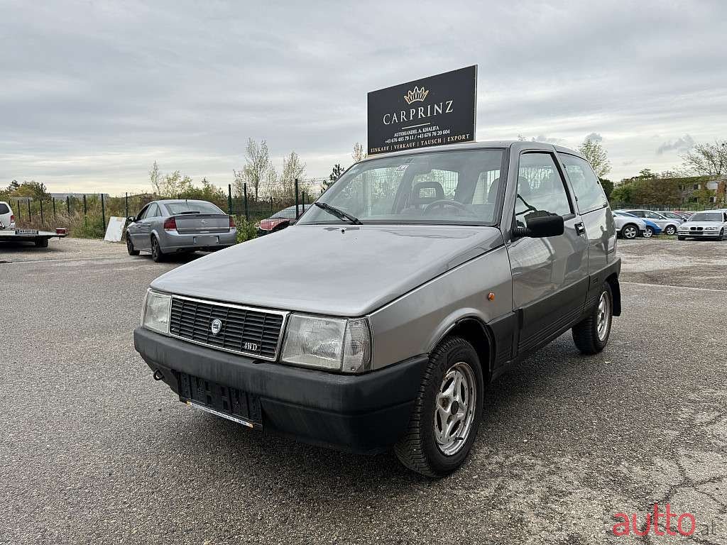 1989' Lancia Ypsilon photo #1