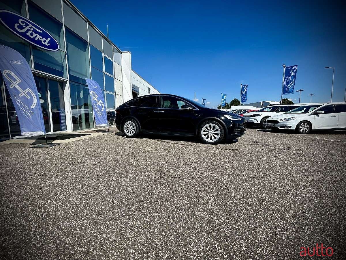 2020' Tesla Model X photo #5