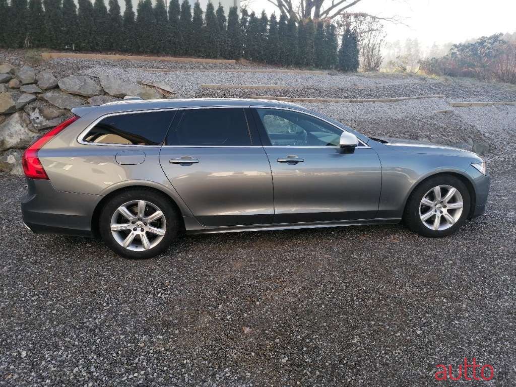 2018' Volvo V90 photo #2