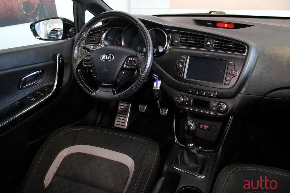 2018' Kia Ceed photo #5