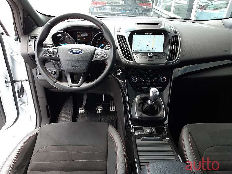 2019' Ford Kuga photo #2