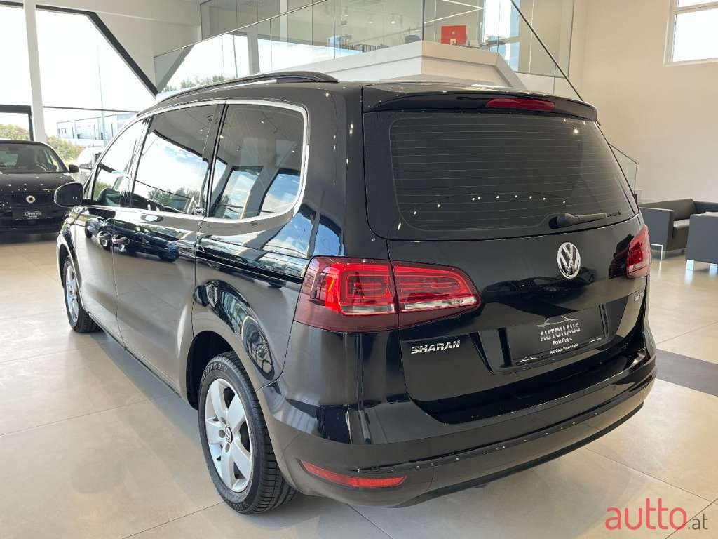 2015' Volkswagen Sharan photo #3