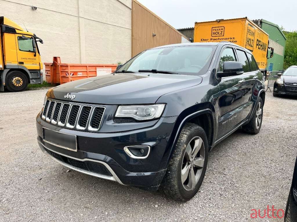 2014' Jeep Grand Cherokee photo #1