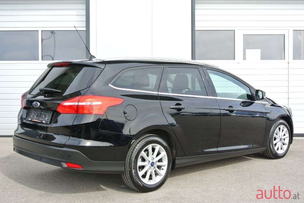 2016' Ford Focus photo #5