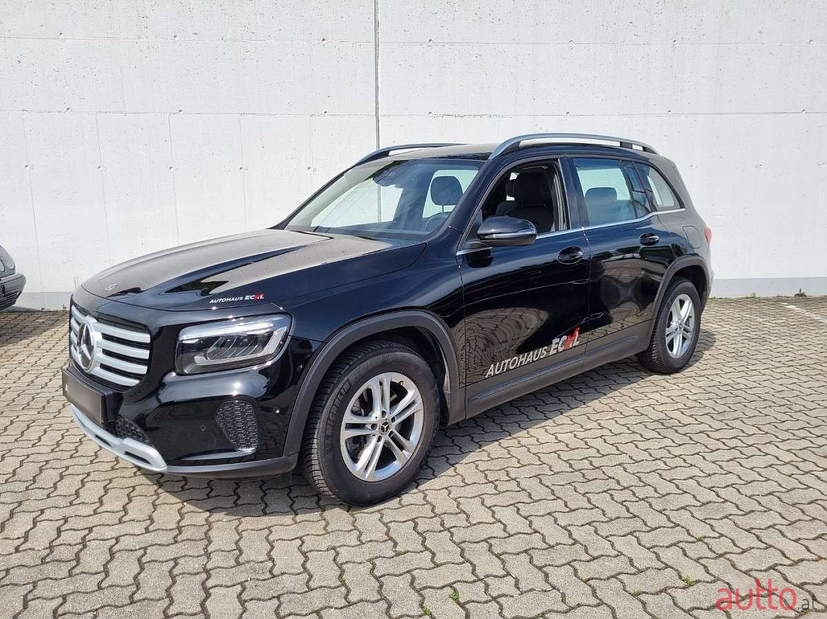 2024' Mercedes-Benz GLB photo #4