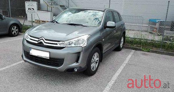 2013' Citroen C4+Aircross photo #2