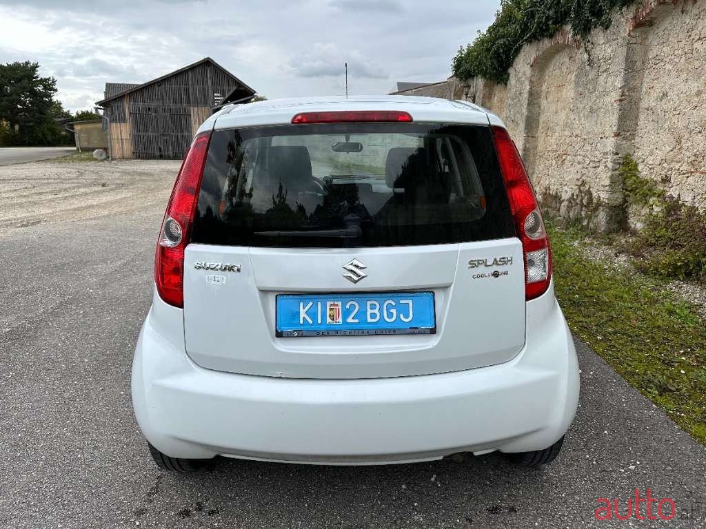 2011' Suzuki Splash photo #3